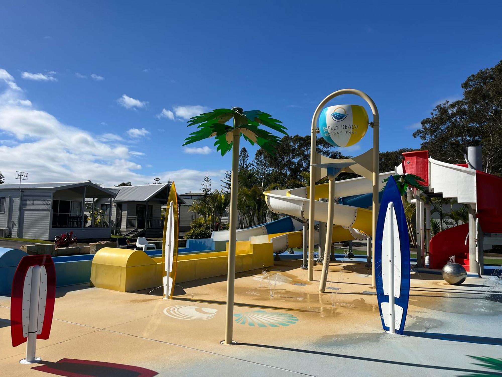 Shelly Beach Holiday Park Entrance Exterior foto